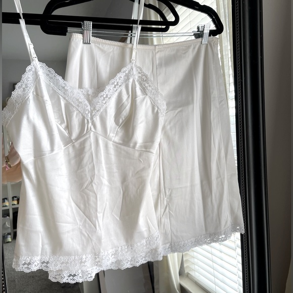 SOLD‼️VINTAGE Slip Nightie Set - Picture 3 of 5